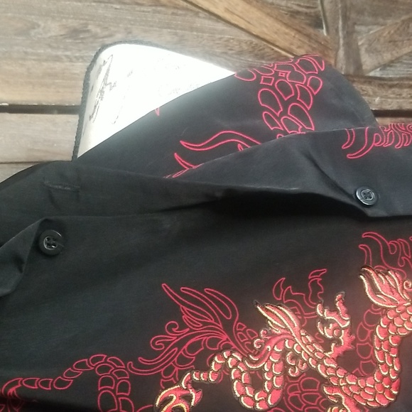 Silver Point-Retro Dragon Button Up Shirt-Size Medium - Picture 12 of 12